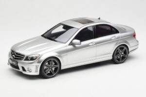 Mercedes C63 AMG W204 Plata GT Spirit 1:18 GT462 Resina