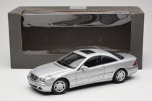 Mercedes CL 500 C215 Plata AUTOart 1:18 B66962152 Metal - imagen 8 de 8