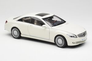 Mercedes CL500 C216 Calcit Blanco AUTOart 1:18 B66962341 Metal - imagen 6 de 8