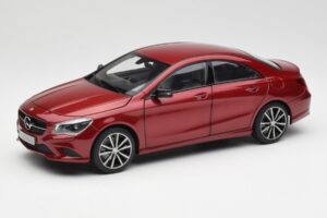 Mercedes CLA C117 Designo Patagonia Rojo Metalizado Norev 1:18 B66960131 Metal