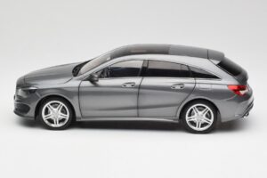 Mercedes CLA C117 Mountain Gris Norev 1:18 B66960351 Metal - imagen 4 de 8