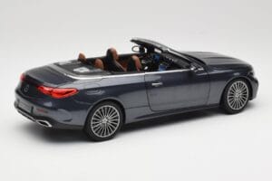 Mercedes CLE Descapotable A236 Gris Oscuro Norev 1:18 B66960654 Metal - imagen 4 de 9