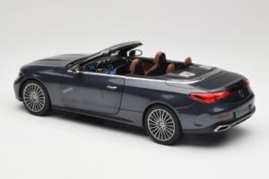 Mercedes CLE Descapotable A236 Gris Oscuro Norev 1:18 B66960654 Metal - imagen 8 de 9
