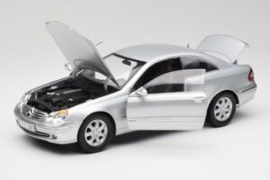 Mercedes CLK 500 C209 Plateado Kyosho 1:18 B66962144 Metal - imagen 2 de 8