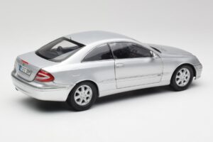Mercedes CLK 500 C209 Plateado Kyosho 1:18 B66962144 Metal - imagen 3 de 8