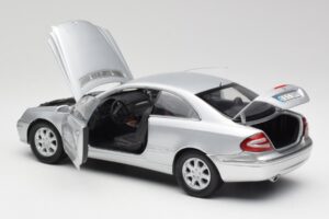 Mercedes CLK 500 C209 Plateado Kyosho 1:18 B66962144 Metal - imagen 5 de 8
