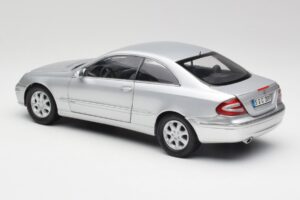 Mercedes CLK 500 C209 Plateado Kyosho 1:18 B66962144 Metal - imagen 7 de 8