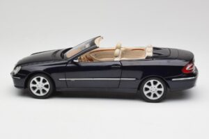 Mercedes CLK 500 W209 Cabriolet Azul Oscuro Metalizado Kyosho 1:18 B66962174 Metal - imagen 5 de 9