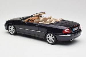Mercedes CLK 500 W209 Cabriolet Azul Oscuro Metalizado Kyosho 1:18 B66962174 Metal - imagen 8 de 9