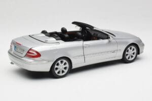 Mercedes CLK 500 Cabriolet Elegance A209 Plata Kyosho 1:18 B66962172 Metal - imagen 3 de 8