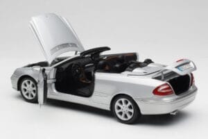 Mercedes CLK 500 Cabriolet Elegance A209 Plata Kyosho 1:18 B66962172 Metal - imagen 5 de 8