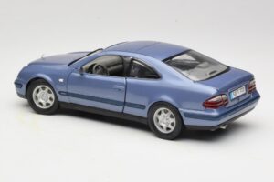 Mercedes CLK C208 Morado Anson 1:18 30330 Metal - imagen 7 de 8