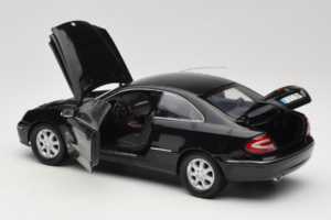 Mercedes CLK C209 Black Metallic Kyosho 1:18 B66962149 Metal - imagen 5 de 8