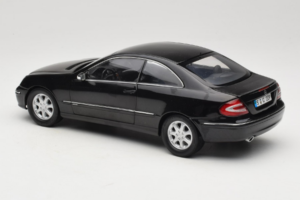 Mercedes CLK C209 Black Metallic Kyosho 1:18 B66962149 Metal - imagen 7 de 8