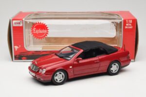 Mercedes CLK A208 Cabriolet Rojo Anson 1:18 30338 Metal - imagen 8 de 8