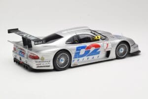 Mercedes CLK LM GT1 #1 AMG Mercedes K. Ludwig / R. Zonta FIA GT Championship 1998 Maisto 1:18 56053 Metal - imagen 3 de 8