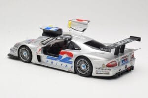 Mercedes CLK LM GT1 #1 AMG Mercedes K. Ludwig / R. Zonta FIA GT Championship 1998 Maisto 1:18 56053 Metal - imagen 5 de 8