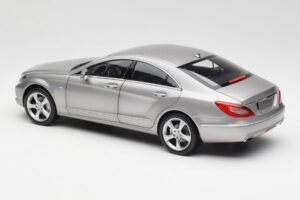 Mercedes CLS C218 Designo Alubeam Titanium Norev 1:18 B66961298 Metal - imagen 7 de 8