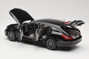 Mercedes CLS Shooting Brake X218 Obsidian Black Norev 1:18 B66960115 Metal - imagen 5 de 8