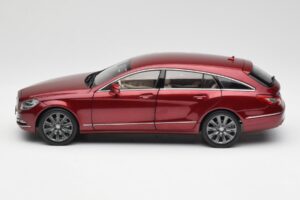 Mercedes CLS Shooting Brake X218 Thulite Rojo Norev 1:18 B66960116 Metal - imagen 4 de 8