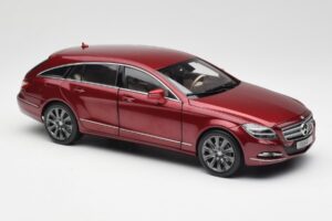Mercedes CLS Shooting Brake X218 Thulite Rojo Norev 1:18 B66960116 Metal - imagen 6 de 8
