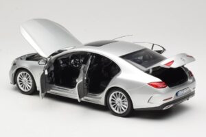 Mercedes CLS C257 Plata Norev 1:18 183489 Metal - imagen 5 de 8