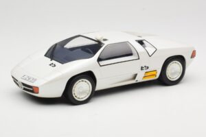 Mercedes CW311 White Metallic BoS Models 1:18 BOS198 Resina