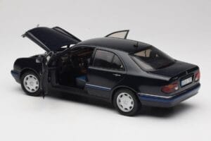 Mercedes E-Class W210 E320 Negro Sun Star 1:18 1151 Metal - imagen 5 de 8