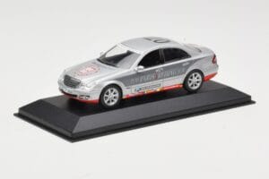 Mercedes E-Class W211 #7 Team AutoBild Paris-Beijing 2006 Replacement Box Minichamps 1:43 MB001 Metal - imagen 2 de 4