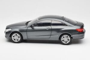 Mercedes E500 C207 Coupe Tenoric Gris Norev 1:18 183540 Metal - imagen 4 de 8