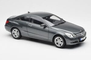 Mercedes E500 C207 Coupe Tenoric Gris Norev 1:18 183540 Metal - imagen 6 de 8