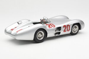 Mercedes W196 Streamliner #20 K. Kling French GP 1954 CMC 1:18 M-128B Metal - imagen 2 de 6