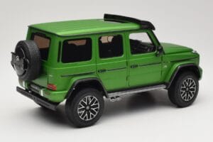 Mercedes G 63 AMG 4x4 Squared Green Hell Magno Almost Real 1:18 820821 Metal - imagen 3 de 8