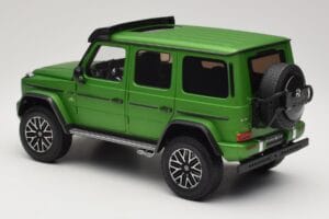 Mercedes G 63 AMG 4x4 Squared Green Hell Magno Almost Real 1:18 820821 Metal - imagen 7 de 8