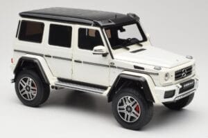 Mercedes G 63 AMG 4x4 Squared Polar White Almost Real 1:18 820203 Metal - imagen 6 de 8