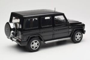 Mercedes G-Class G 500 W463 Smaragd Black Metallic AUTOart 1:18 76101 Metal - imagen 3 de 8