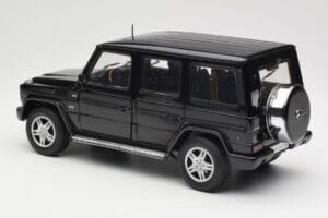 Mercedes G-Class G 500 W463 Smaragd Black Metallic AUTOart 1:18 76101 Metal - imagen 7 de 8