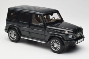 Mercedes G-Class G500 W463A Emerald Green Minichamps 1:18 B66960810 Metal - imagen 6 de 8