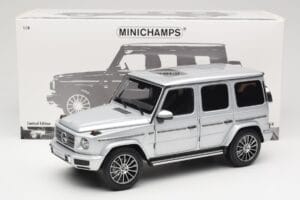 Mercedes G-Class G 500 W463A Iridium Silver Metallic Minichamps 1:18 113037112 Metal - imagen 8 de 8