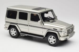 Mercedes G-Class G55 AMG W463 Iridium Plata Otto 1:18 OT1126 Resina - imagen 4 de 6