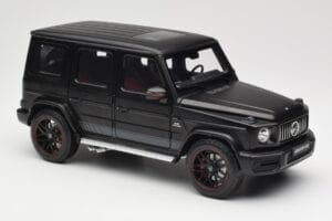 Mercedes G-Class G63 AMG W463A Matt Black Minichamps 1:18 110037064 Metal - imagen 6 de 8