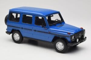 Mercedes G-Class W460 LWB Azul Oscuro Minichamps 1:18 155038100 Metal - imagen 4 de 6