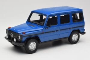 Mercedes G-Class W460 LWB Azul Oscuro Minichamps 1:18 155038100 Metal