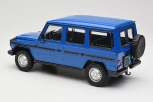 Mercedes G-Class W460 LWB Azul Oscuro Minichamps 1:18 155038100 Metal - imagen 5 de 6