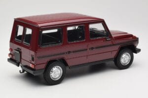 Mercedes G-Class W460 LWB Rojo Oscuro Minichamps 1:18 155038102 Metal - imagen 2 de 6