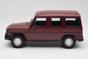Mercedes G-Class W460 LWB Rojo Oscuro Minichamps 1:18 155038102 Metal - imagen 3 de 6