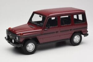 Mercedes G-Class W460 LWB Rojo Oscuro Minichamps 1:18 155038102 Metal