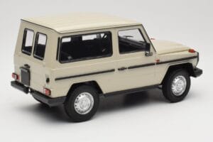 Mercedes G-Class W460 SWB Grey Metallic Minichamps 1:18 155038004 Metal - imagen 2 de 6