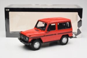 Mercedes G-Class W460 SWB Rojo Minichamps 1:18 155038002 Metal - imagen 6 de 6