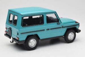 Mercedes G-Class W460 SWB Turquesa Minichamps 1:18 155038001 Metal - imagen 2 de 6